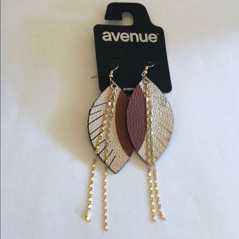 New Faux Leather Leaf Drop Earrings - Picture 2 of 3